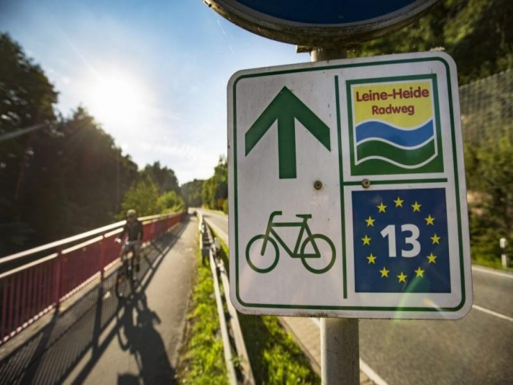Europa vai ter 70 mil quilómetros de estradas para bicicletas em 2020