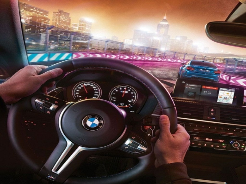 BMW M2 Competition revelado na internet
