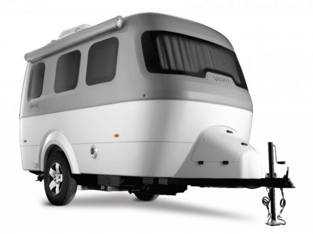 Uma caravana com tamanho compacto e conforto expandido