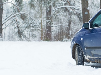 7 erros que não deve cometer com o seu carro no inverno
